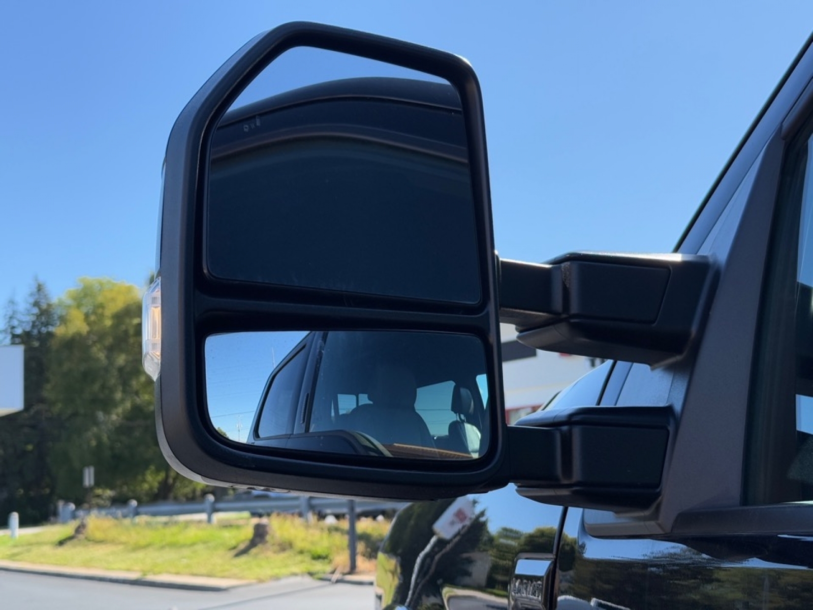 2022 Ford F-450 LARIAT, 38928, Photo