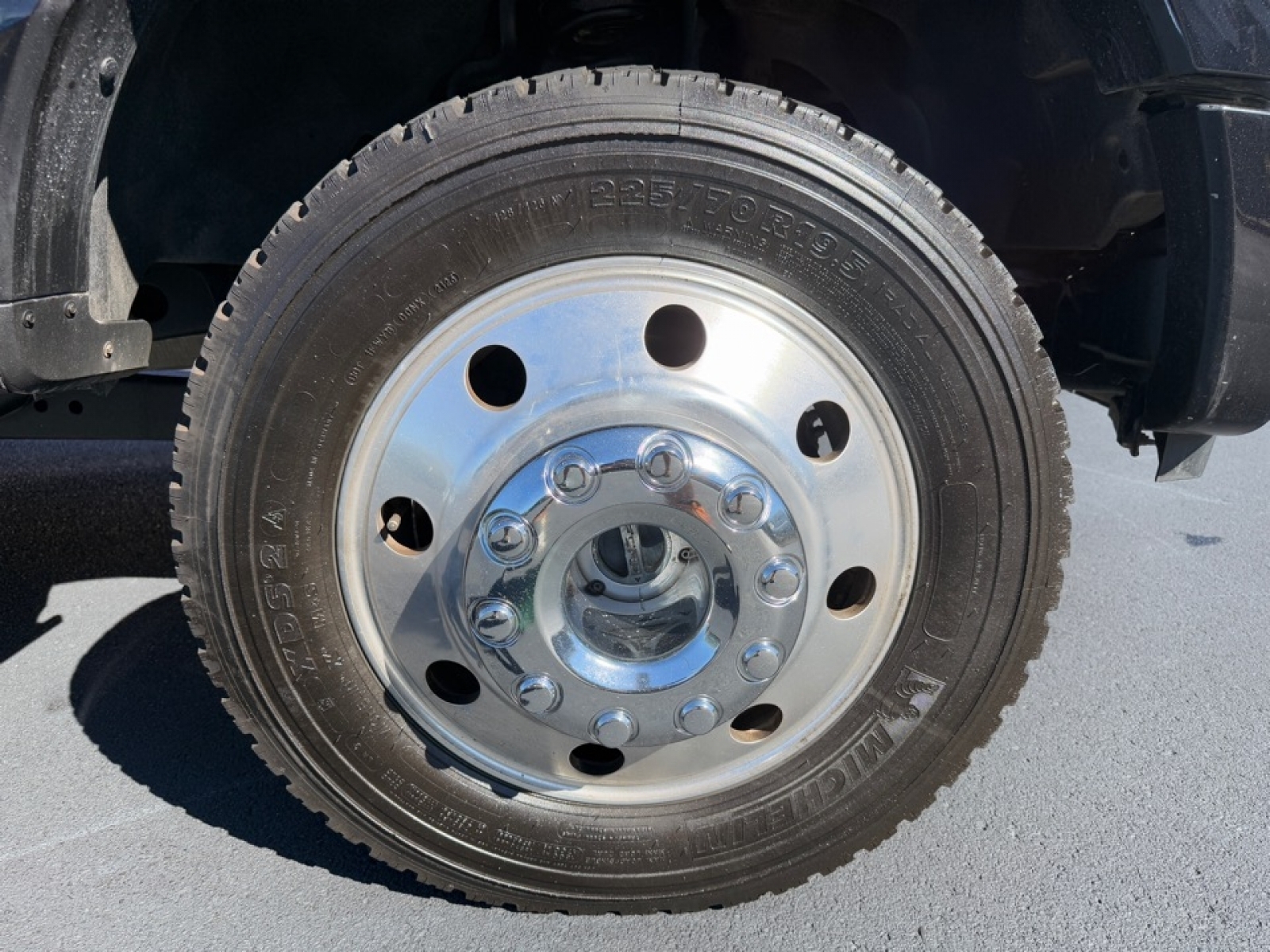 2022 Ford F-450 LARIAT, 38928, Photo