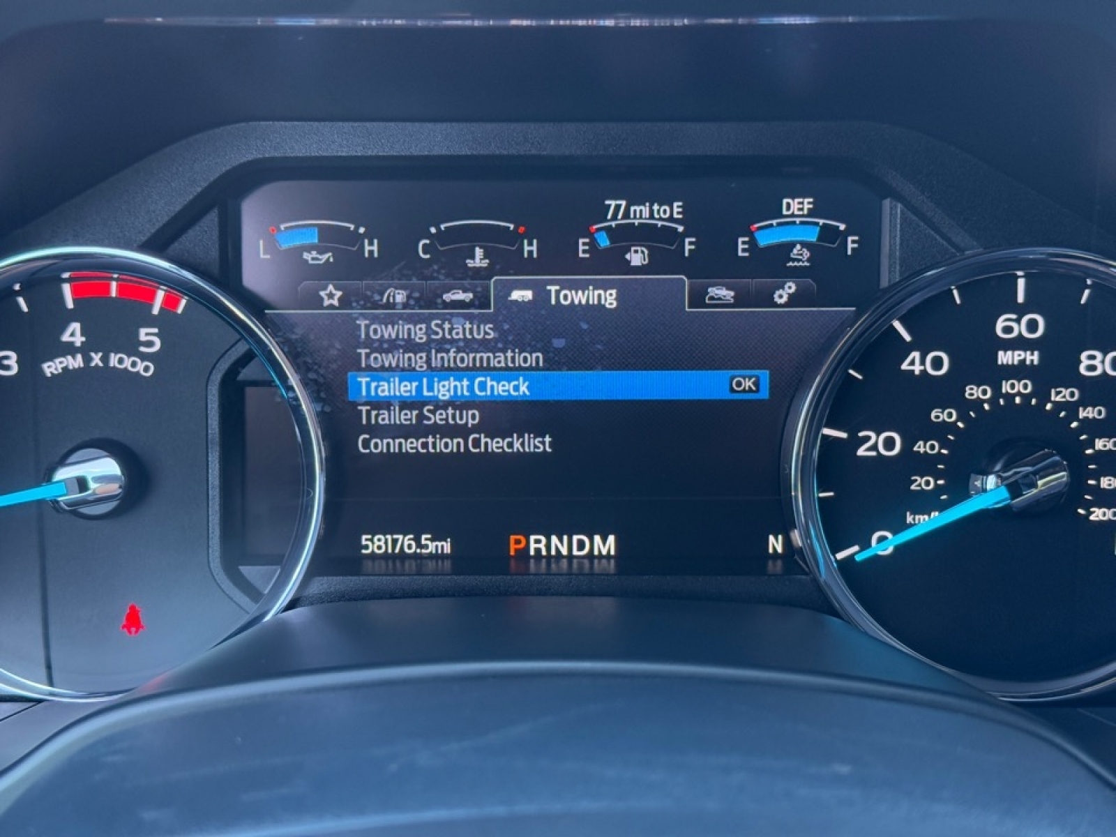 2022 Ford F-450 LARIAT, 38928, Photo