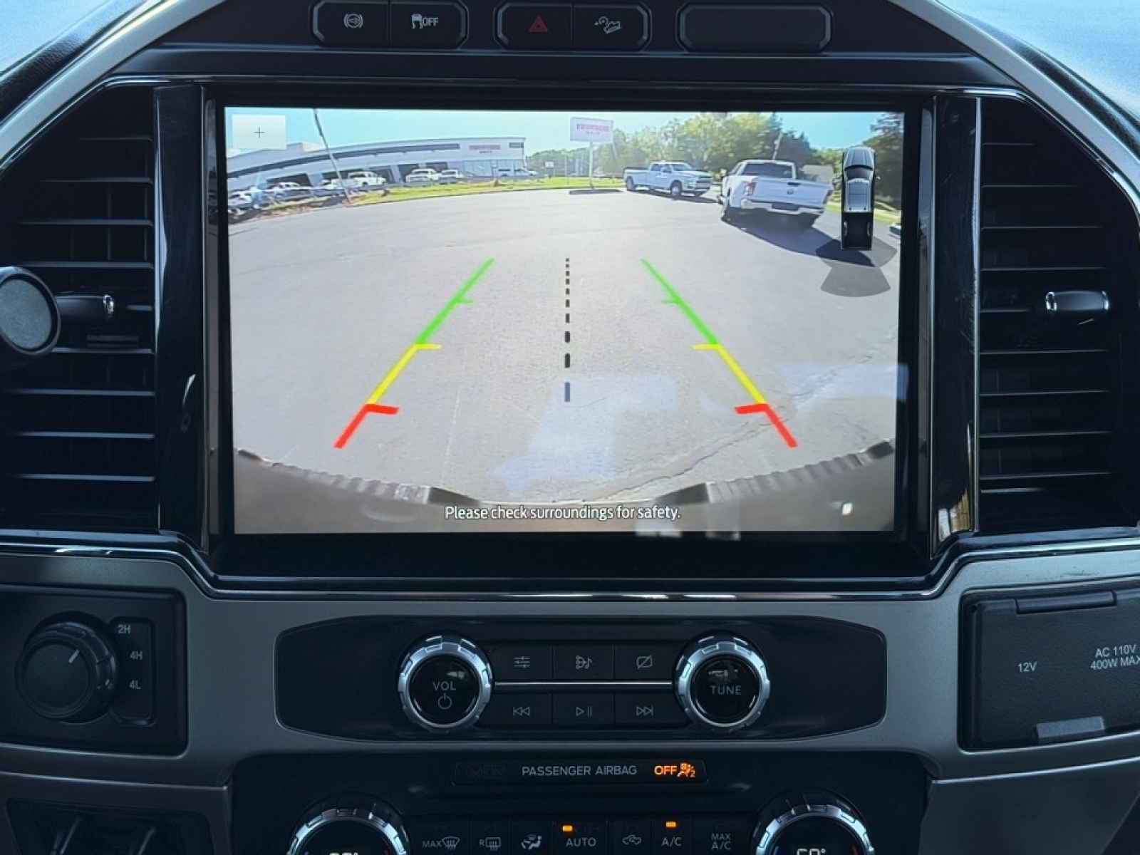 2022 Ford F-450 LARIAT, 38928, Photo