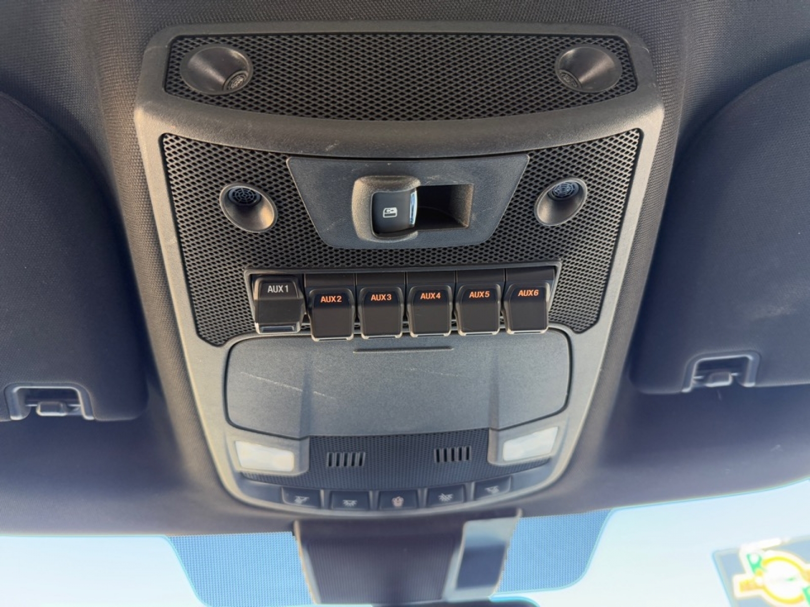 2022 Ford F-450 LARIAT, 38928, Photo