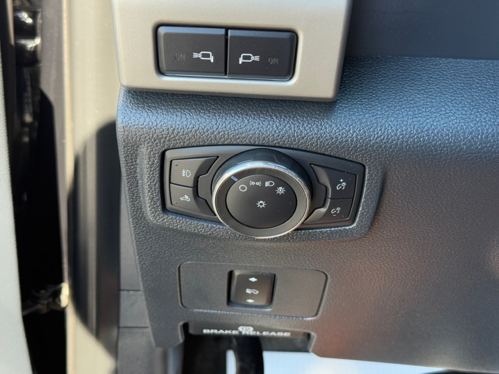 2022 Ford F-450 LARIAT, 38928, Photo