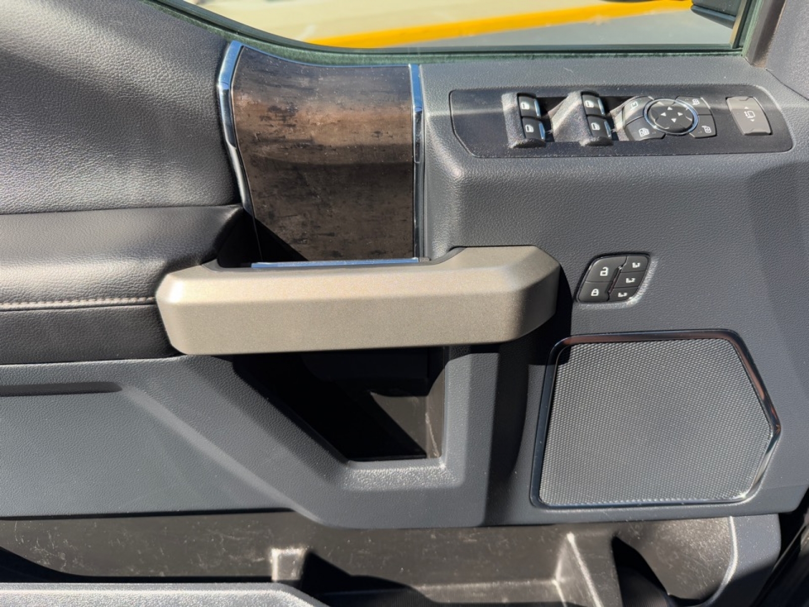 2022 Ford F-450 LARIAT, 38928, Photo