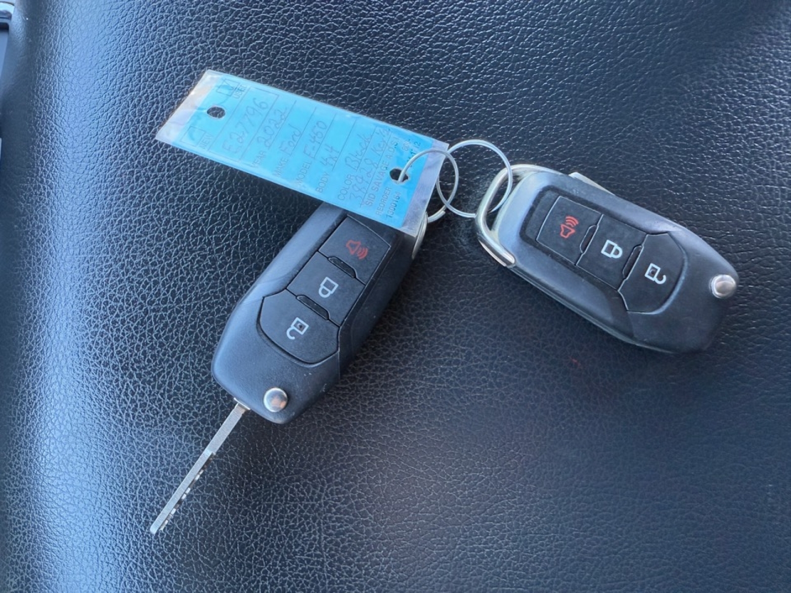 2022 Ford F-450 LARIAT, 38928, Photo