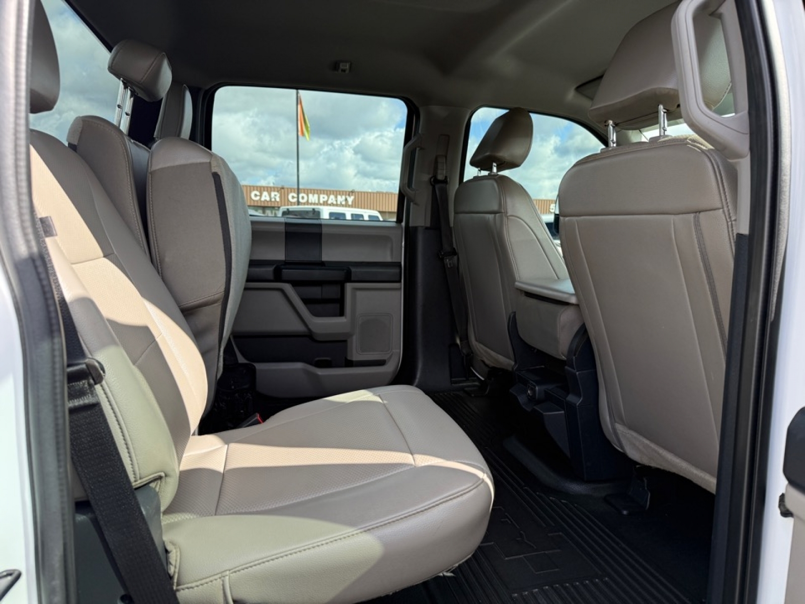 2022 Ford F-550 XL photo 10