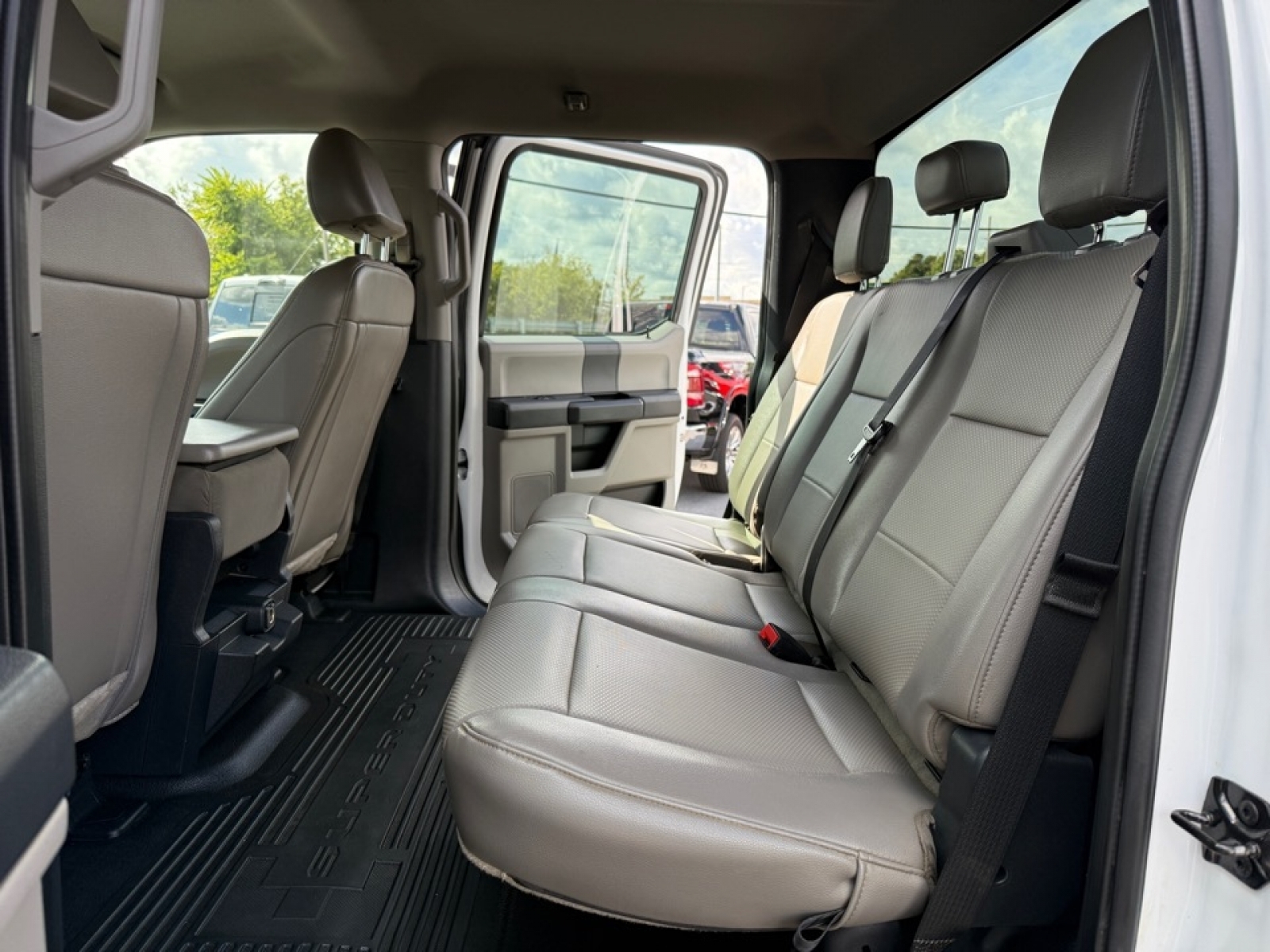 2022 Ford F-550 XL photo 14