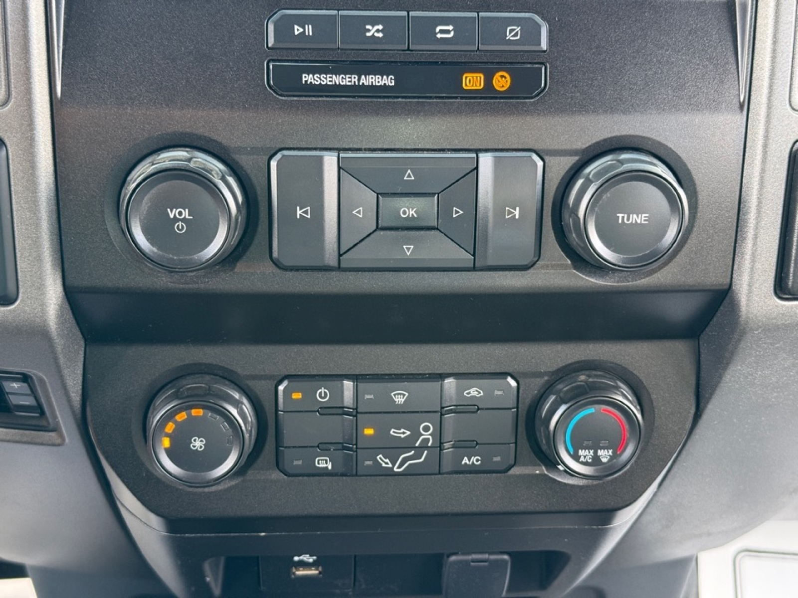 2022 Ford F-550 XL photo 31