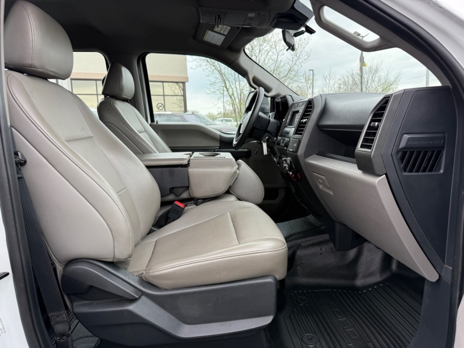 2022 Ford F-550 Chassis XL, 39730, Photo