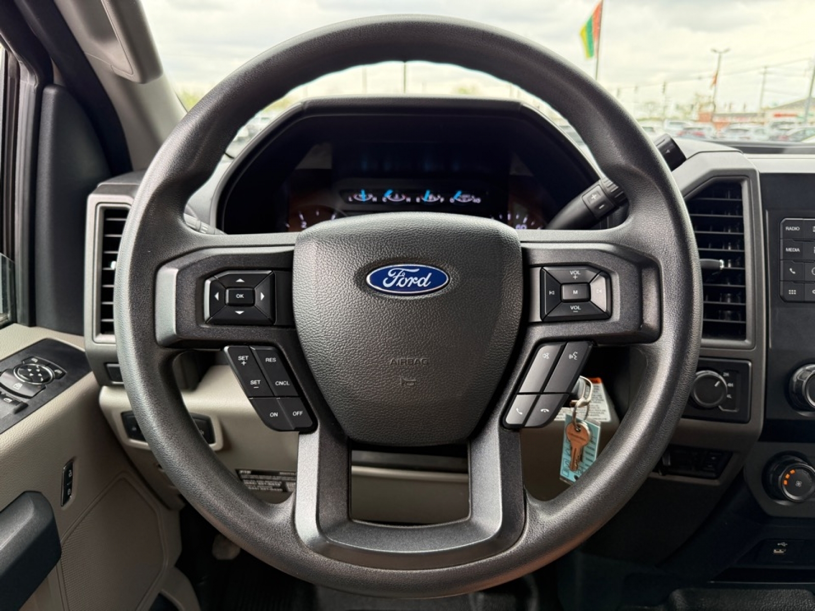 2022 Ford F-550 Chassis XL, 39730, Photo