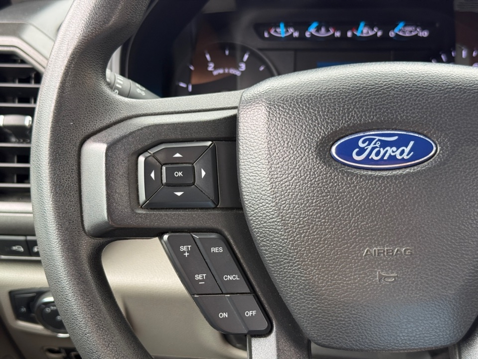 2022 Ford F-550 Chassis XL, 39730, Photo