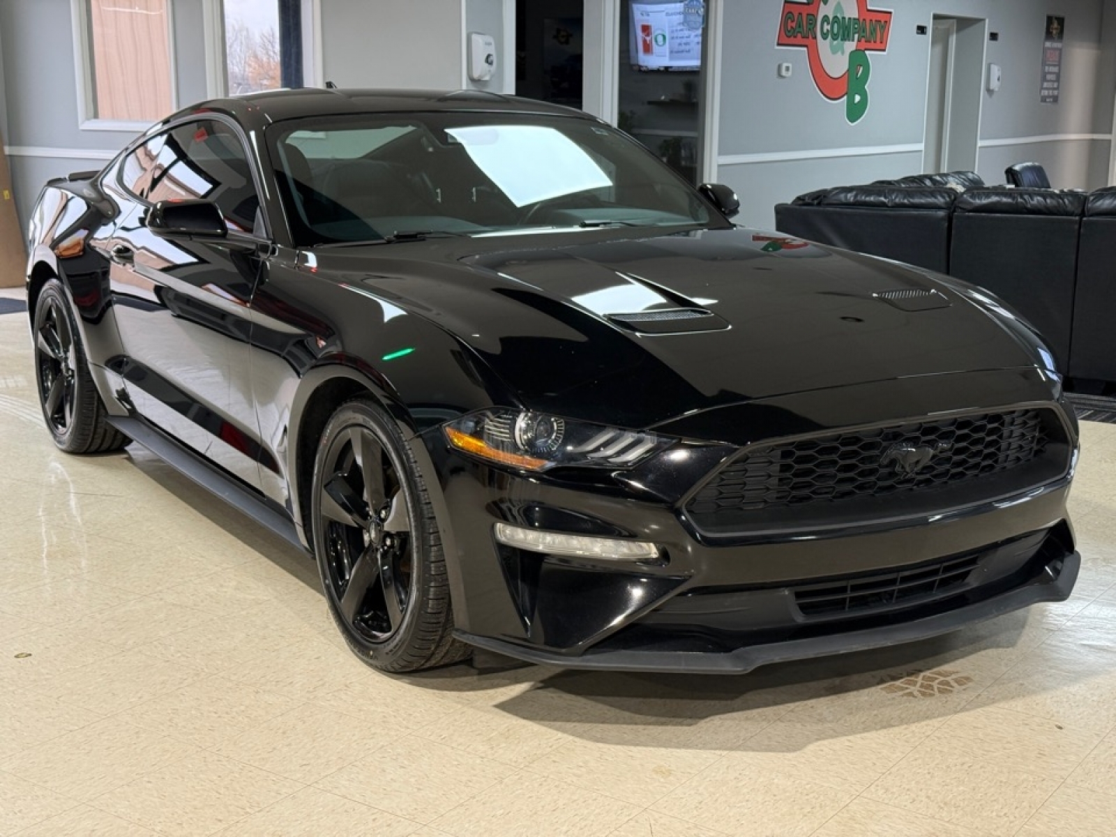 2022 Ford Mustang EcoBoost Fastback, 39050, Photo