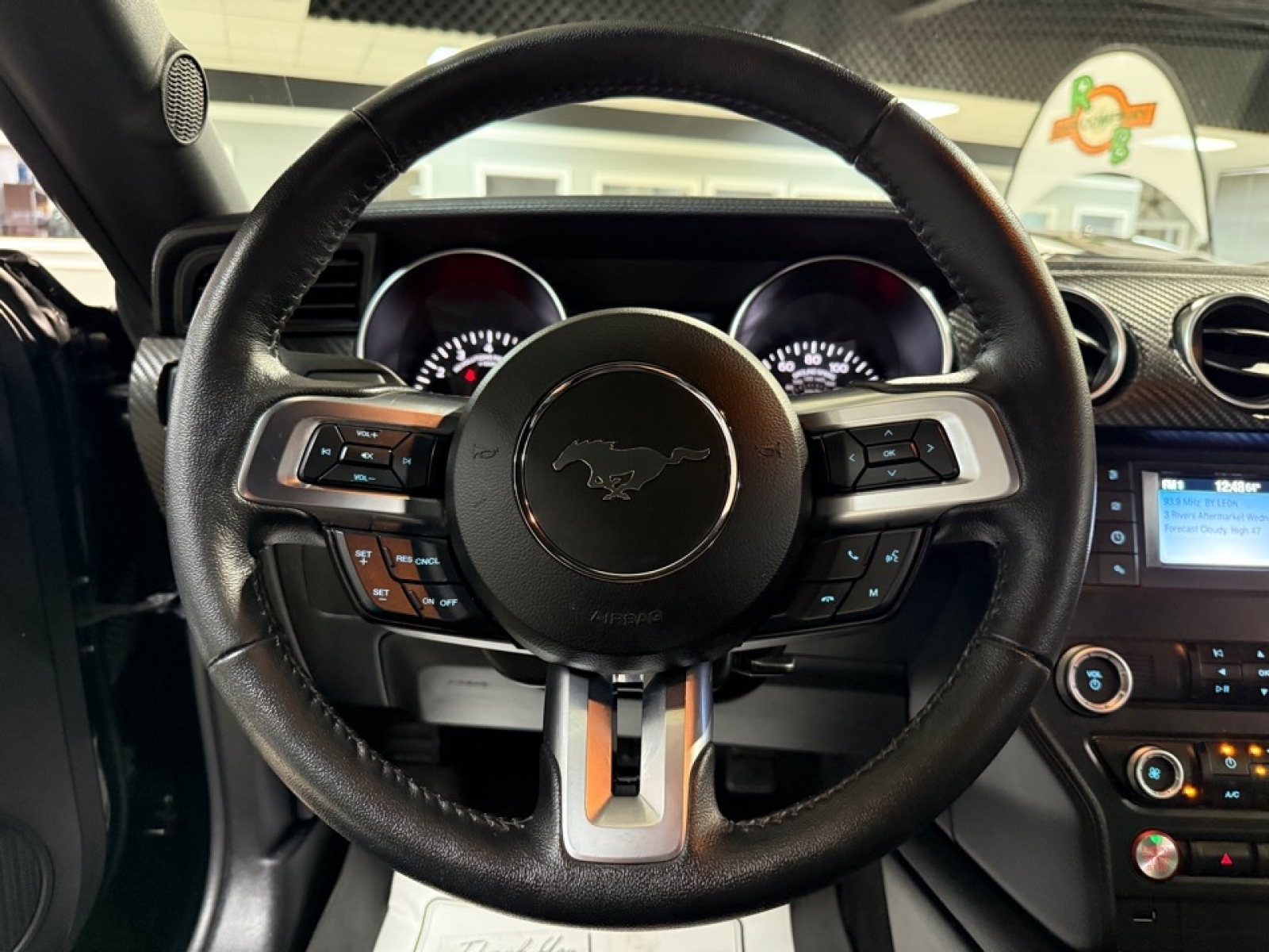 2022 Ford Mustang EcoBoost Fastback, 39050, Photo