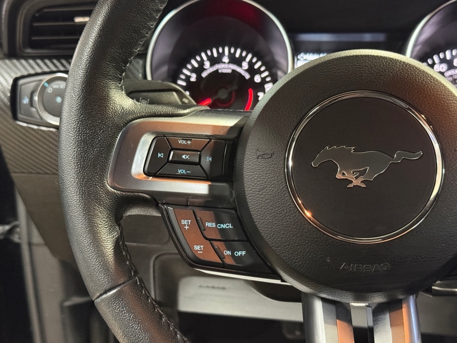 2022 Ford Mustang EcoBoost Fastback, 39050, Photo