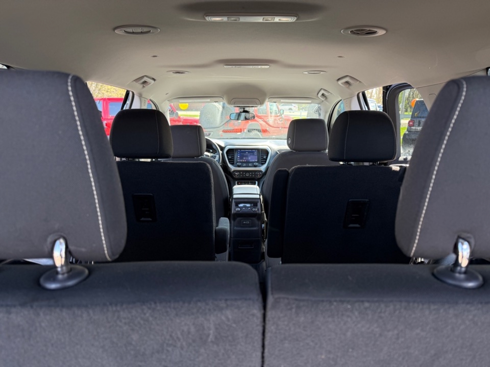 2022 GMC Acadia AWD SLE, 39775, Photo