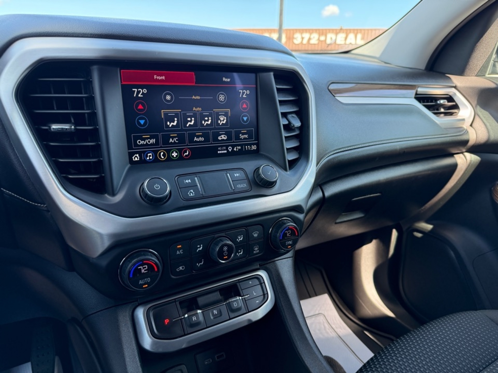 2022 GMC Acadia AWD SLE, 39775, Photo