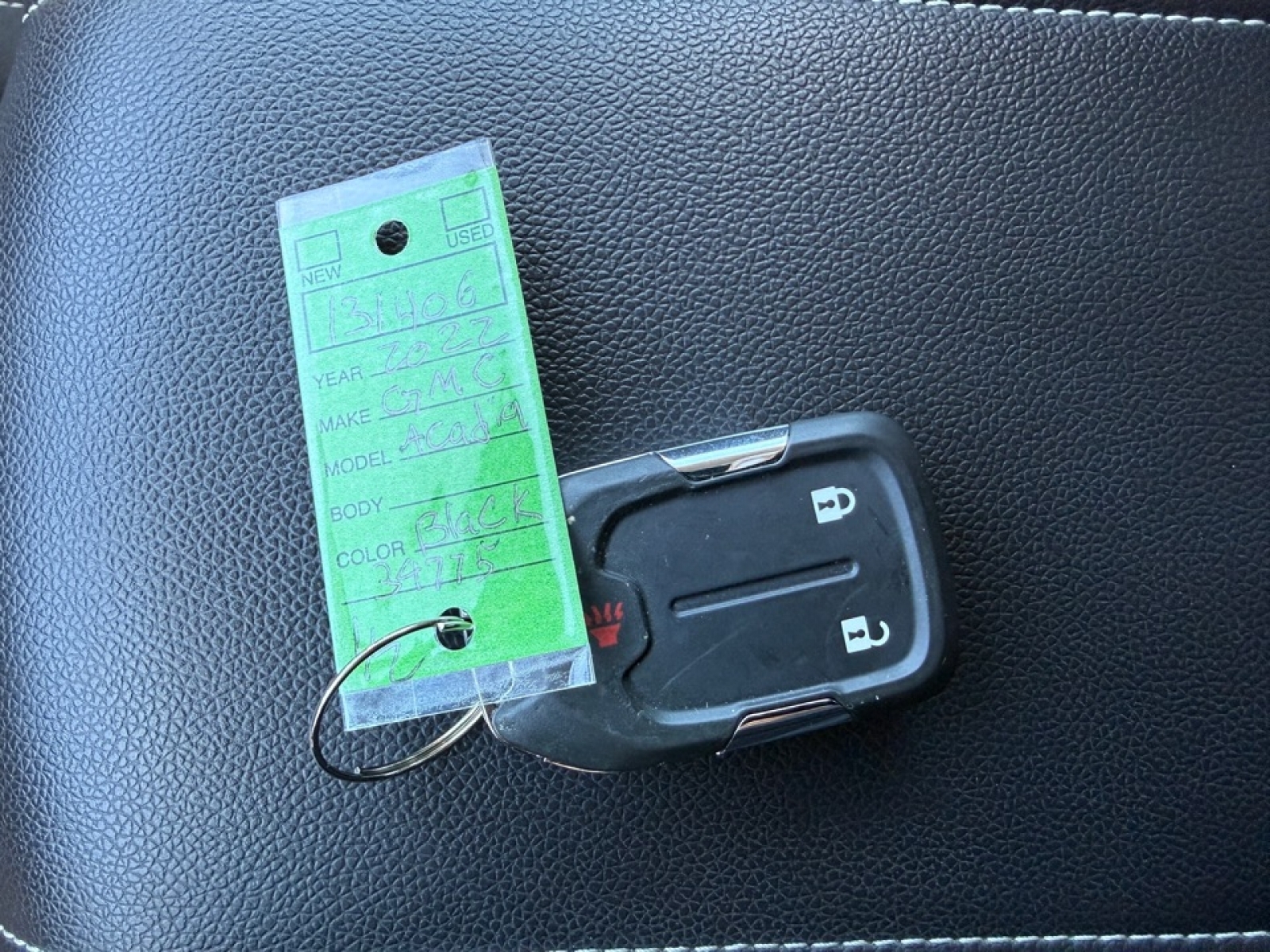 2022 GMC Acadia AWD SLE, 39775, Photo