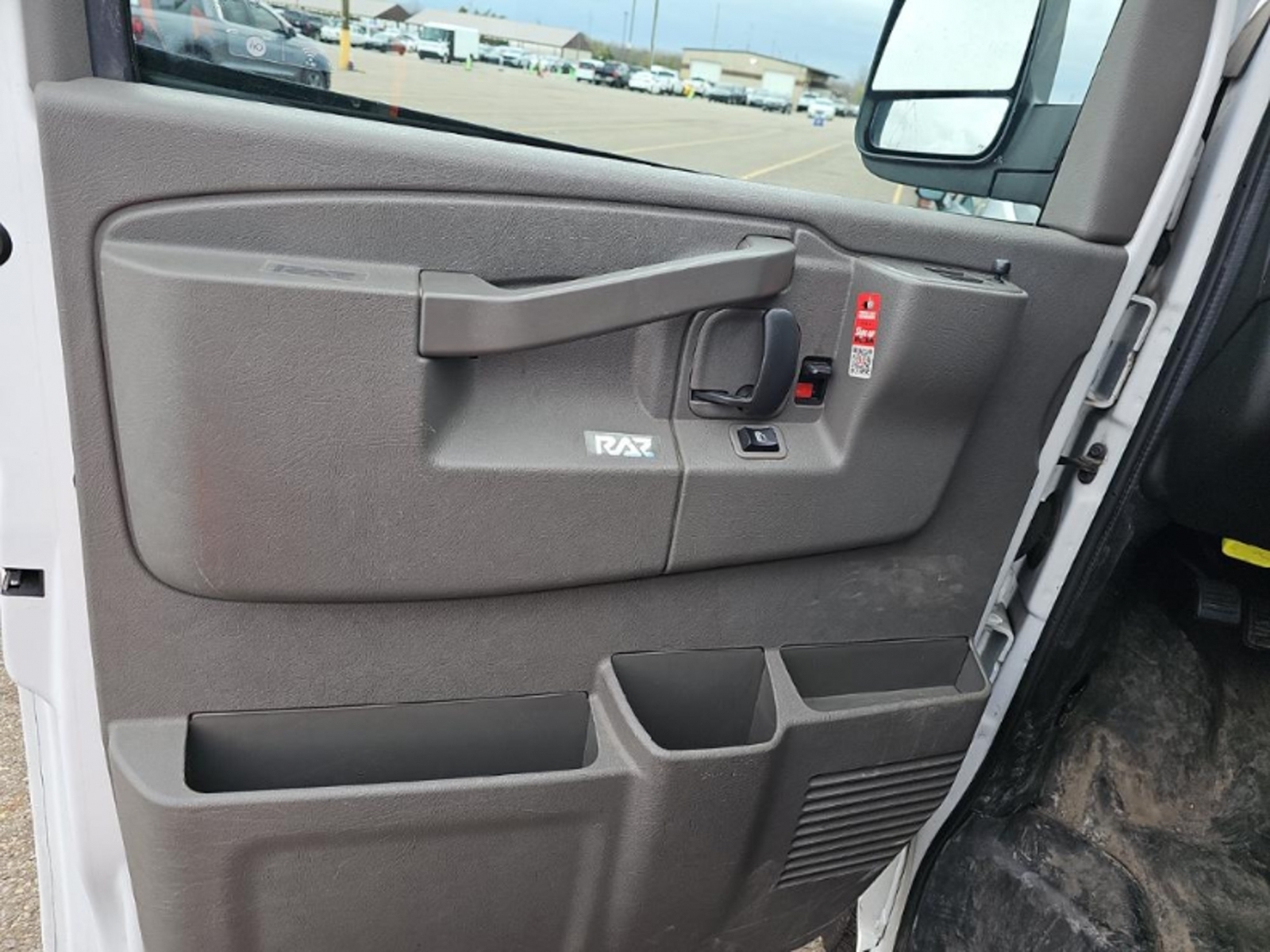 2022 GMC Savana Cargo RWD 2500 Regular Wheelbase Work Van, 39706, Photo