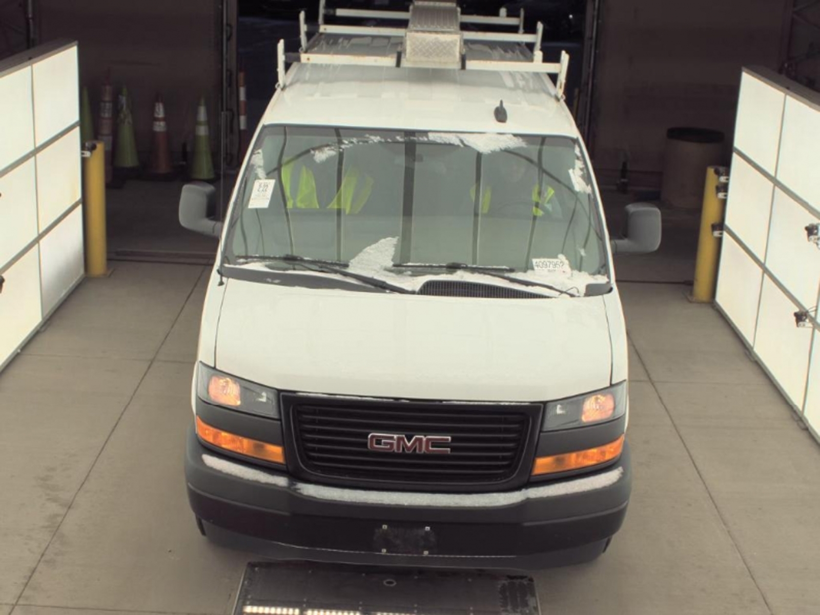 2022 GMC Savana Cargo RWD 2500 Regular Wheelbase Work Van, 39706, Photo