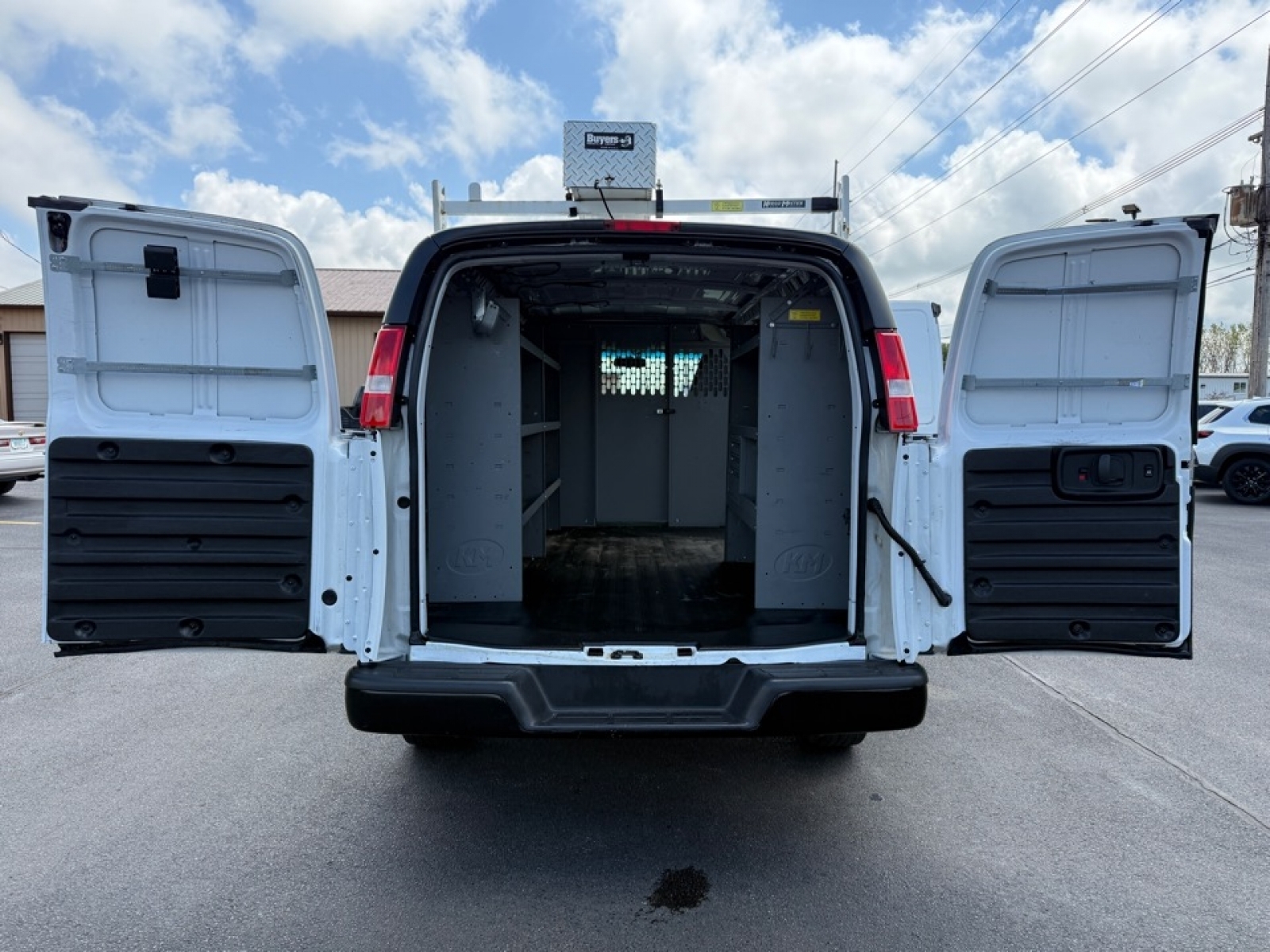 2022 GMC Savana Cargo RWD 2500 Regular Wheelbase Work Van, 39706, Photo