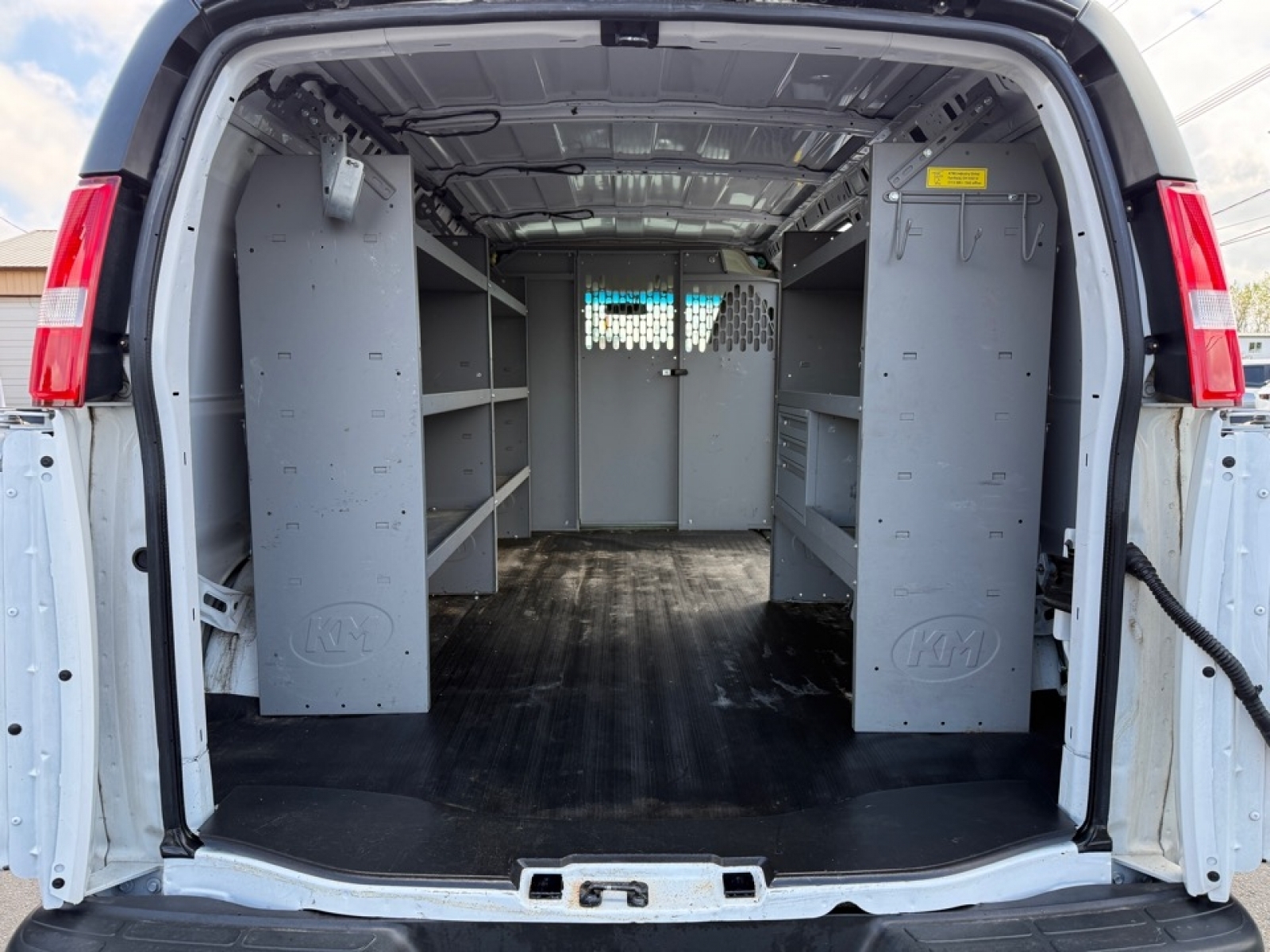 2022 GMC Savana Cargo RWD 2500 Regular Wheelbase Work Van, 39706, Photo