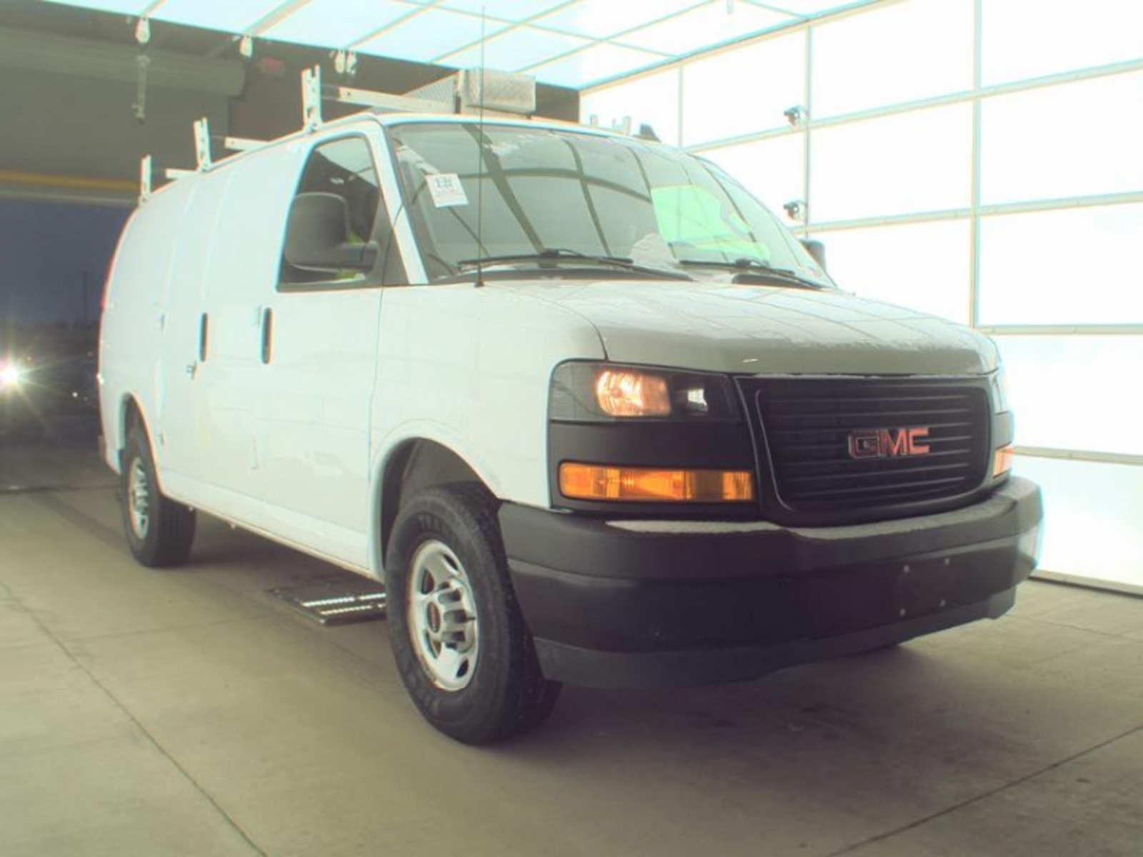2022 GMC Savana Cargo RWD 2500 Regular Wheelbase Work Van, 39706, Photo