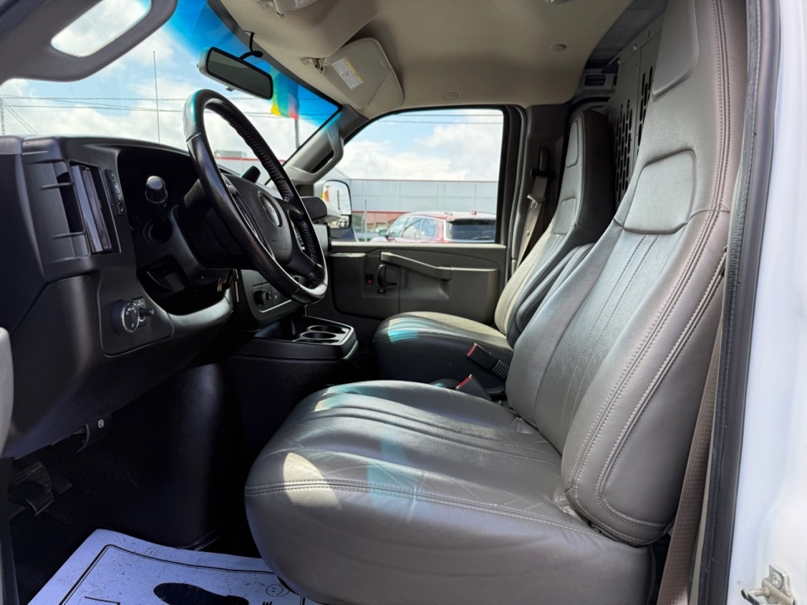 2022 GMC Savana Cargo RWD 2500 Regular Wheelbase Work Van, 39706, Photo
