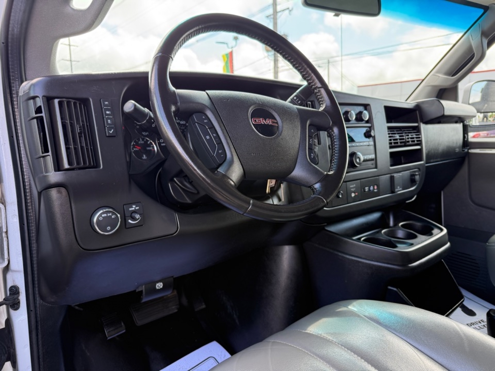 2022 GMC Savana Cargo RWD 2500 Regular Wheelbase Work Van, 39706, Photo