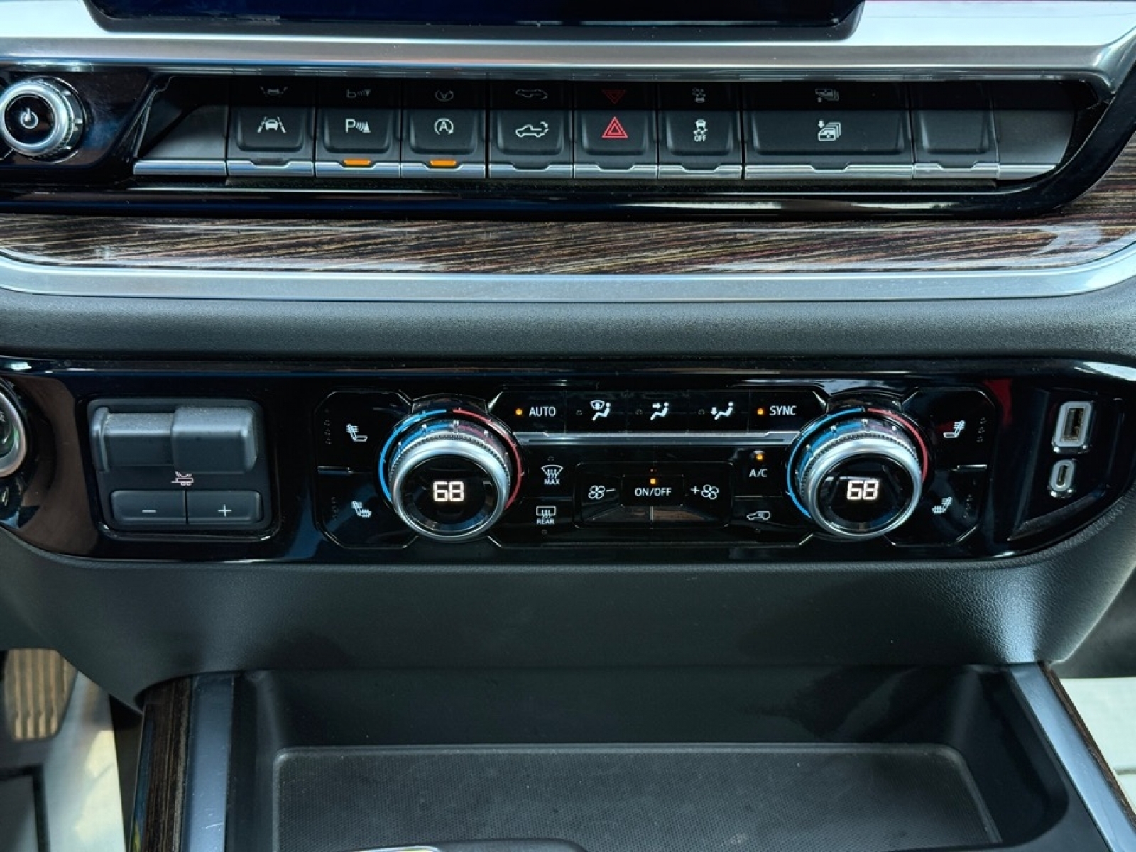 2022 GMC Sierra 1500 4WD Crew Cab Short Box Elevation with 3S, 38962, Photo