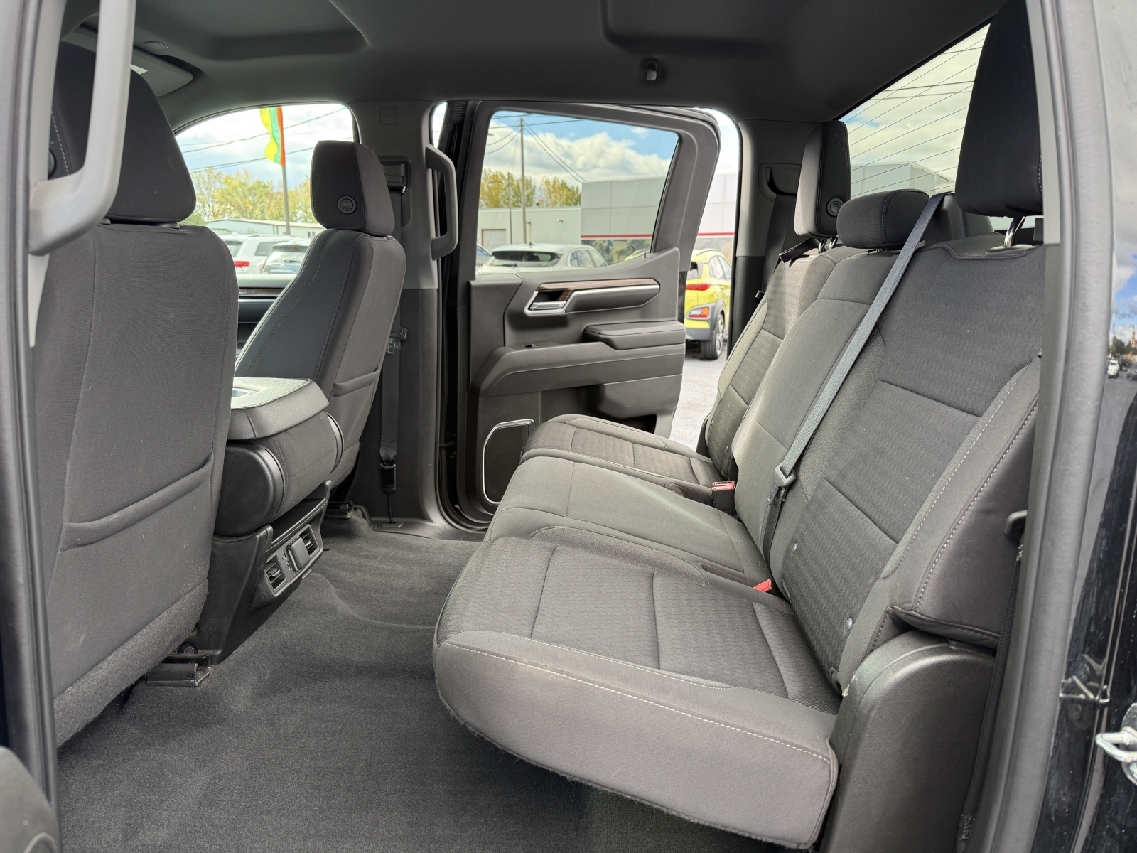 2022 GMC Sierra 1500 4WD Crew Cab Short Box SLE, 39072, Photo