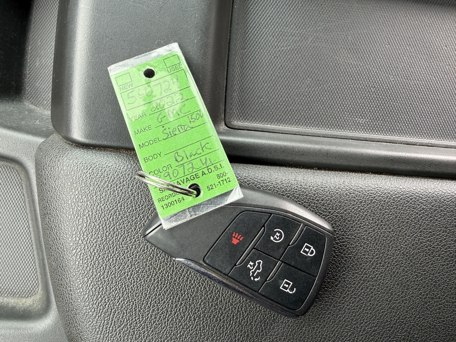 2022 GMC Sierra 1500 4WD Crew Cab Short Box SLE, 39072, Photo