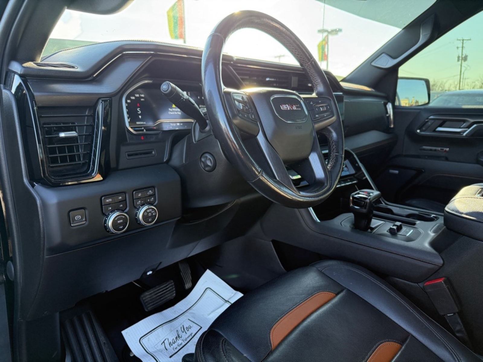 2022 GMC Sierra 1500 4WD Crew Cab Short Box AT4, 39135, Photo