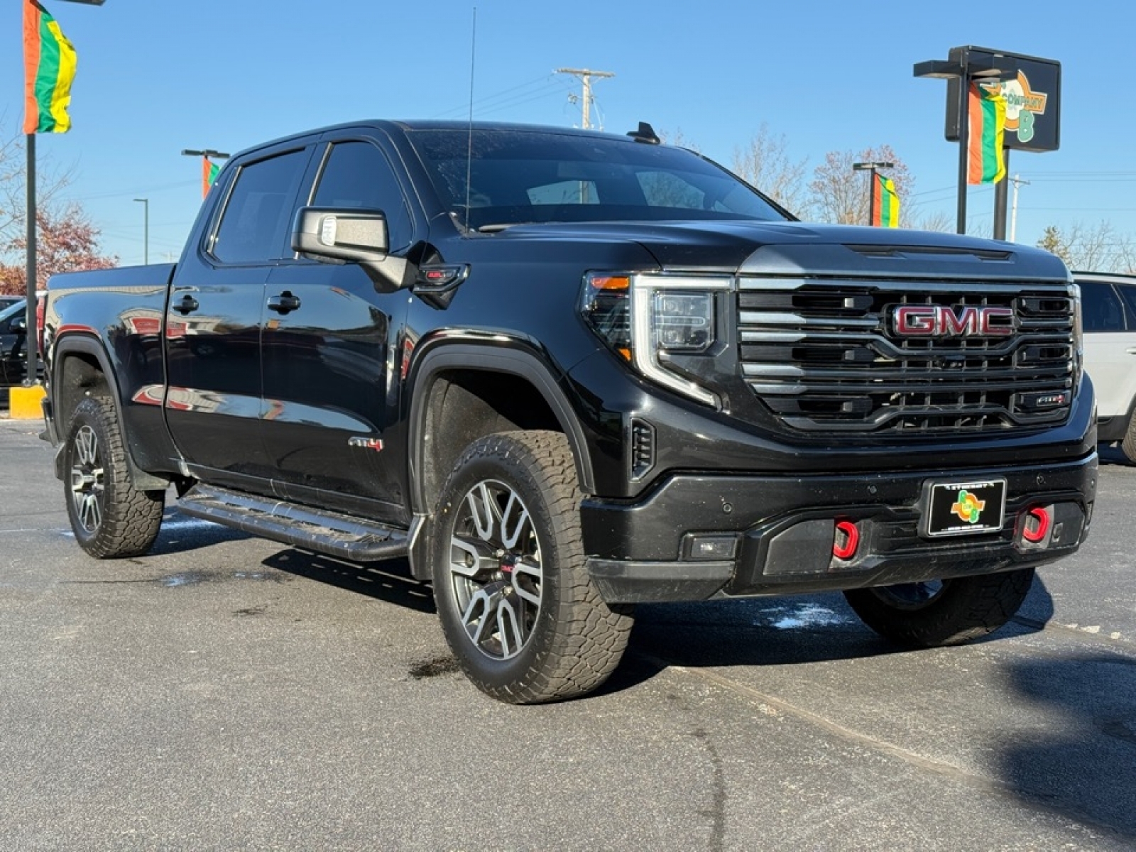 2022 GMC Sierra 1500 4WD Crew Cab Short Box AT4, 39135, Photo