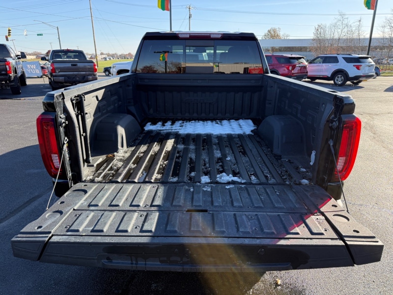 2022 GMC Sierra 1500 4WD Crew Cab Short Box AT4, 39135, Photo