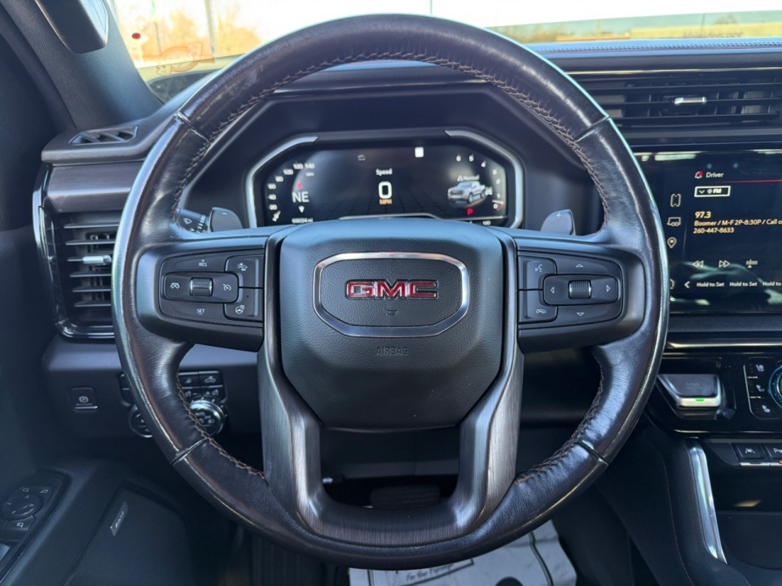 2022 GMC Sierra 1500 4WD Crew Cab Short Box AT4, 39135, Photo