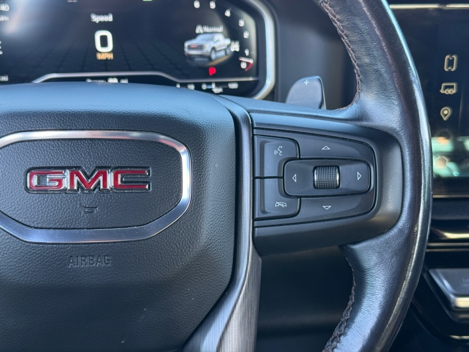 2022 GMC Sierra 1500 4WD Crew Cab Short Box AT4, 39135, Photo