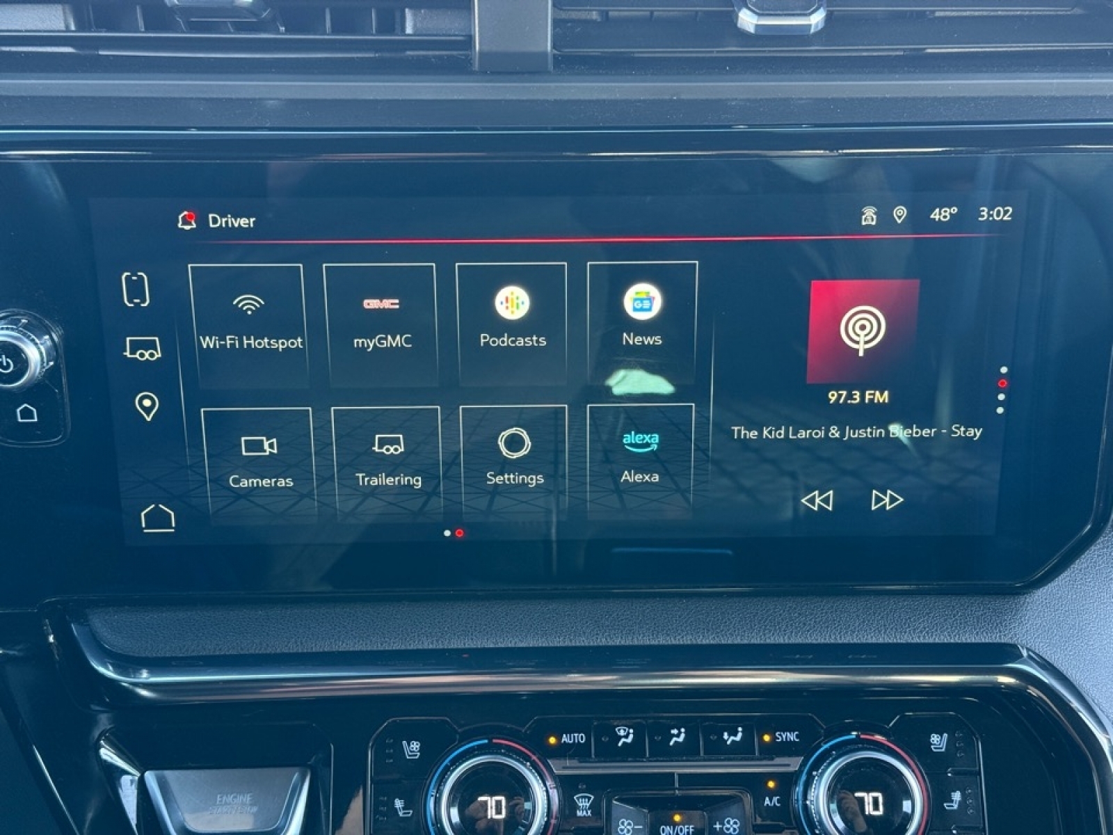 2022 GMC Sierra 1500 4WD Crew Cab Short Box AT4, 39135, Photo