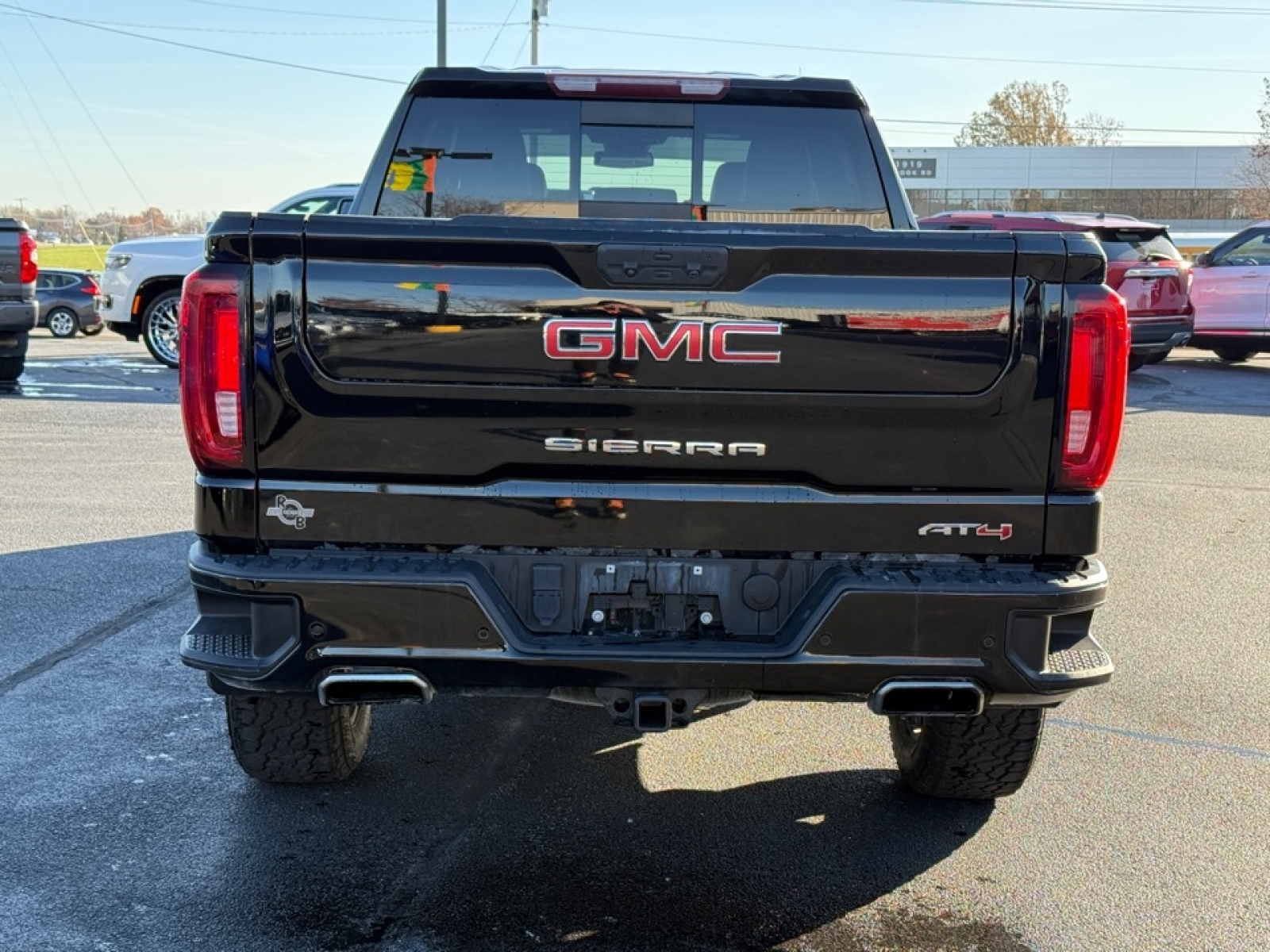 2022 GMC Sierra 1500 4WD Crew Cab Short Box AT4, 39135, Photo