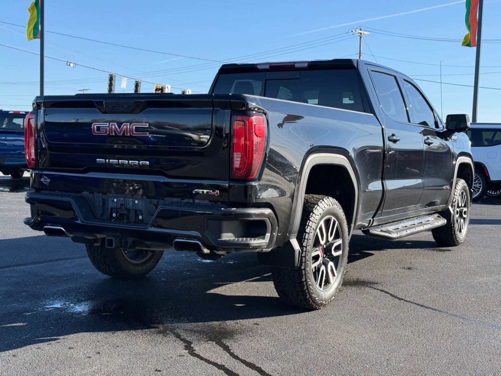 2022 GMC Sierra 1500 4WD Crew Cab Short Box AT4, 39135, Photo