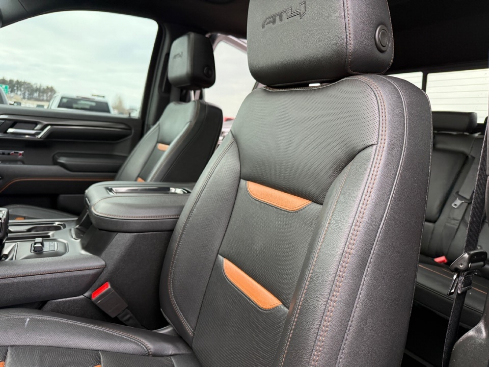 2022 GMC Sierra 1500 AT4, 39301, Photo