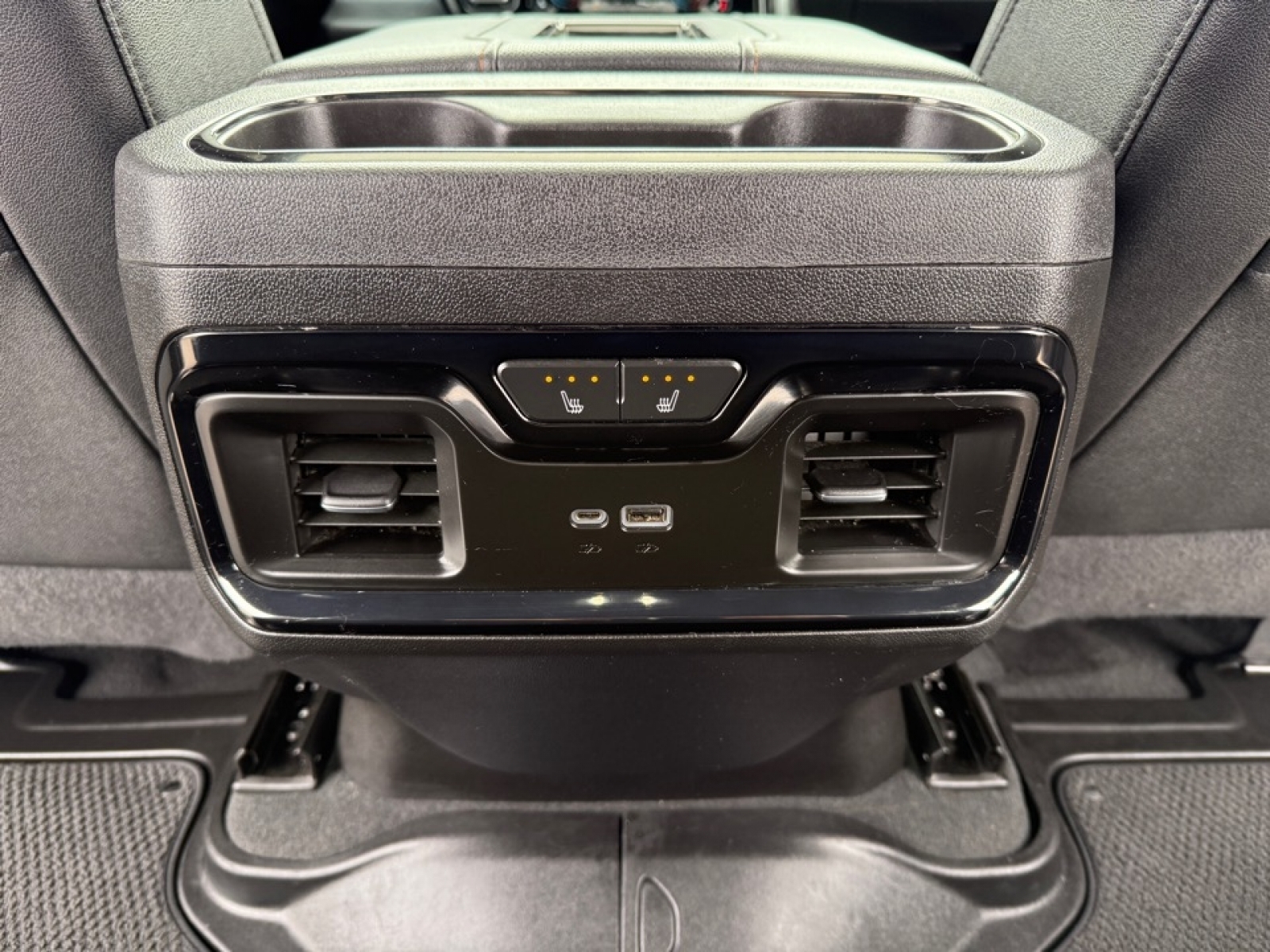 2022 GMC Sierra 1500 AT4, 39301, Photo