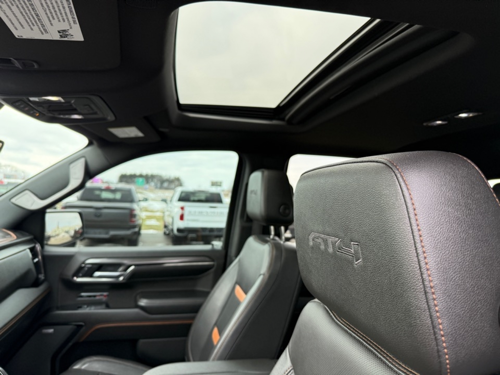 2022 GMC Sierra 1500 AT4, 39301, Photo