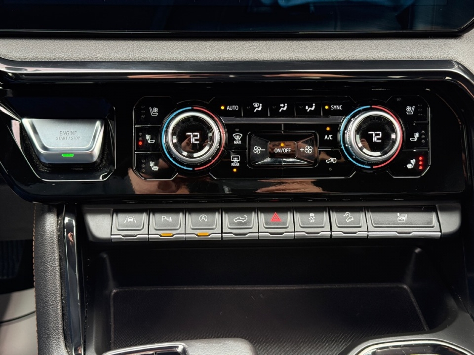 2022 GMC Sierra 1500 AT4, 39301, Photo