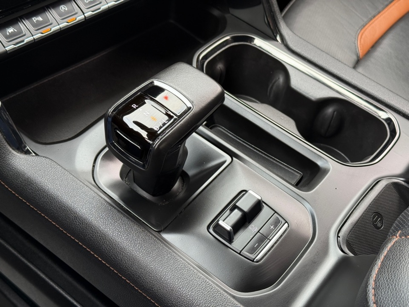 2022 GMC Sierra 1500 AT4, 39301, Photo