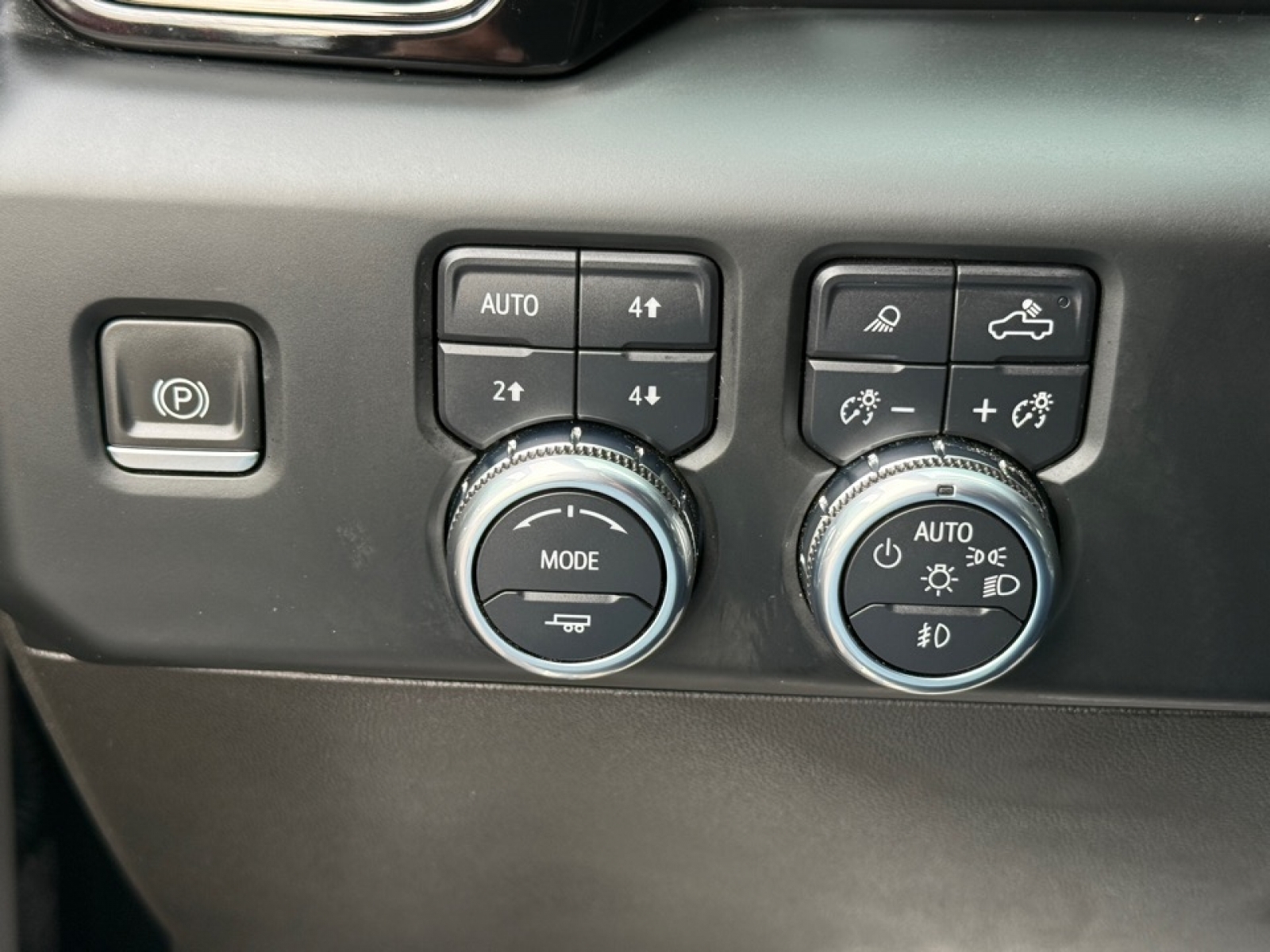 2022 GMC Sierra 1500 AT4, 39301, Photo