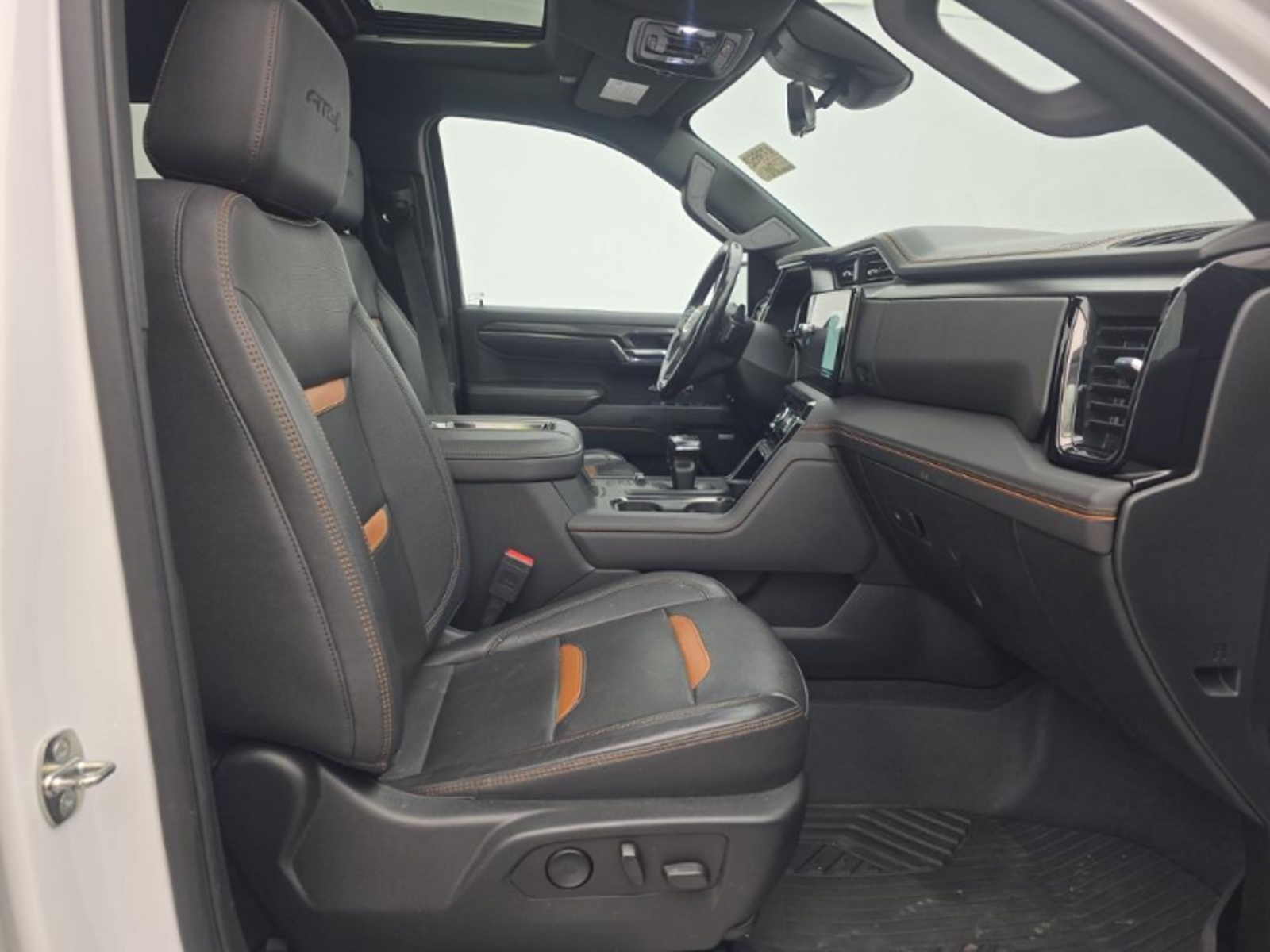 2022 GMC Sierra 1500 AT4, 39764, Photo