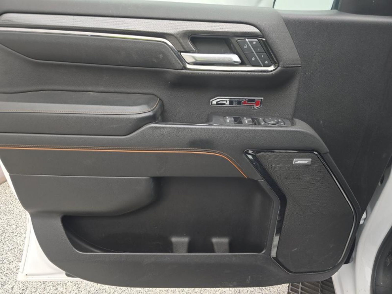 2022 GMC Sierra 1500 AT4, 39764, Photo