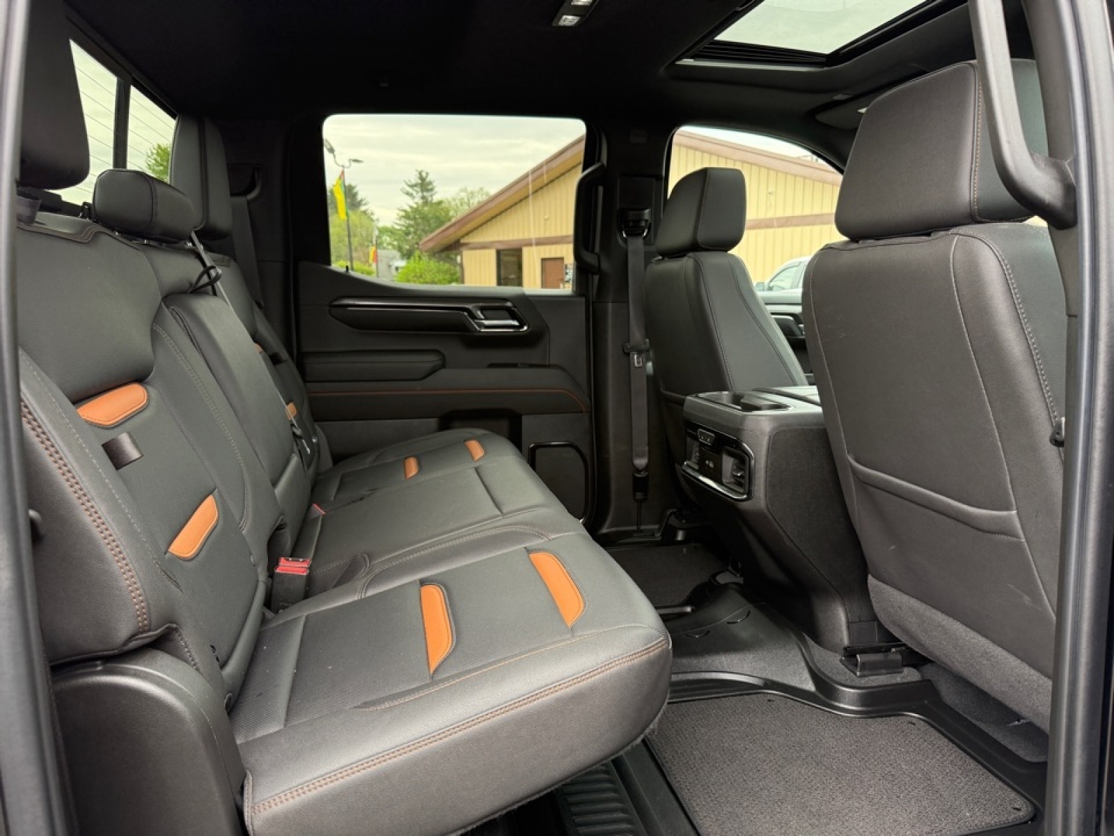 2022 GMC Sierra 1500 AT4, 39808, Photo