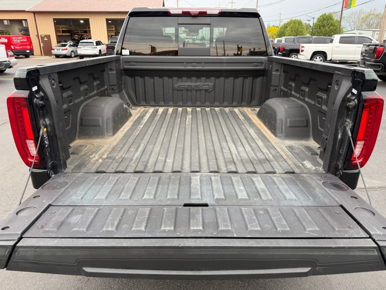 2022 GMC Sierra 1500 AT4, 39808, Photo