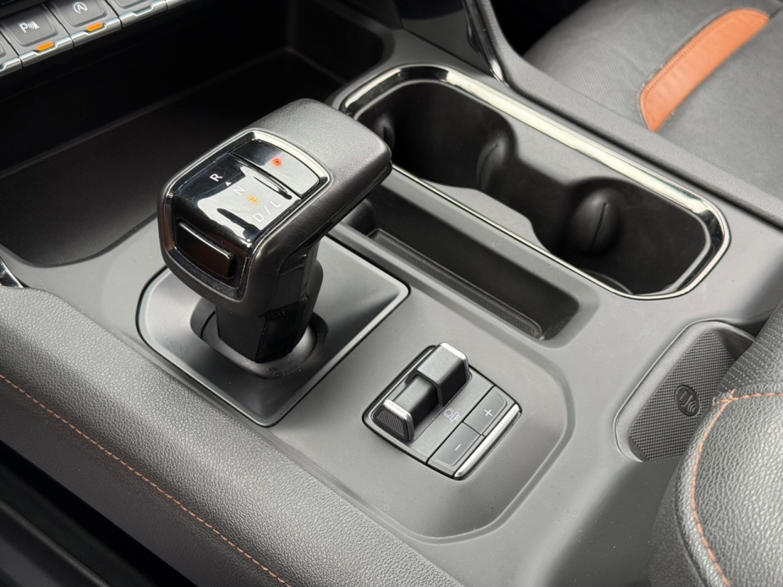 2022 GMC Sierra 1500 AT4, 39808, Photo