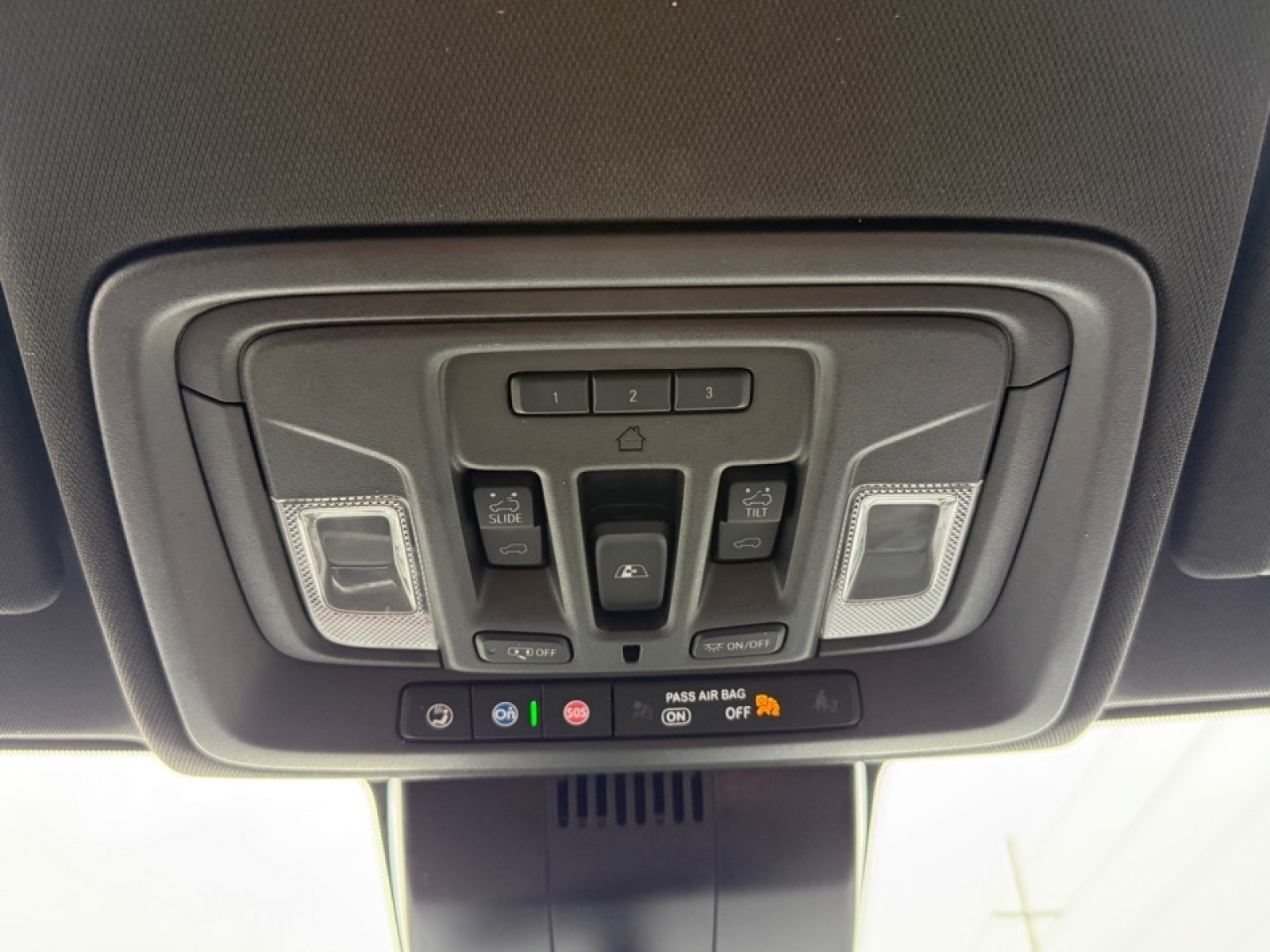 2022 GMC Sierra 1500 AT4, 39808, Photo